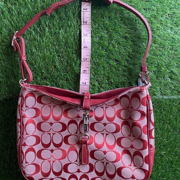 Red Coach shoulder bag - Picture 14 of 16